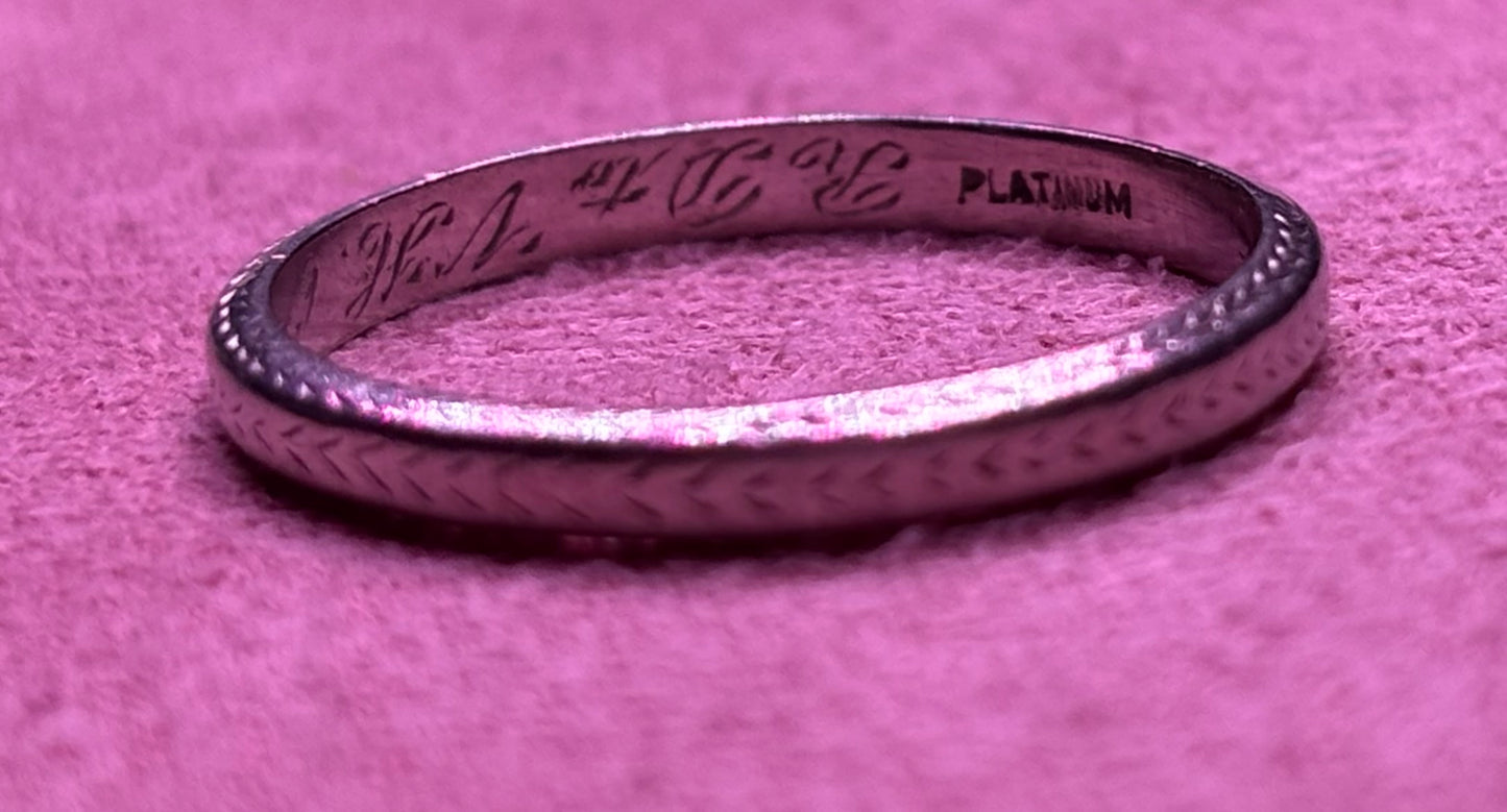 Antique 1920's platinum wedding band